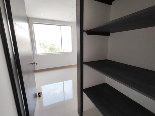 Apartamento en venta en Altos De Riomar, Barranquilla · foto 7 de 10