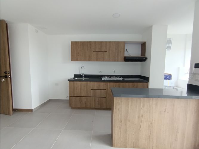 Apartamento de 1 alcoba en venta en La Ceja, 47 m² · foto 4 de 13