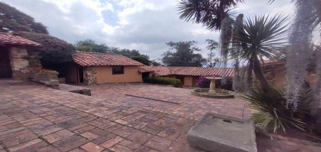 Casa de 4 alcobas en venta en Yerbabuena, Chía, 385 m² · foto 4 de 24