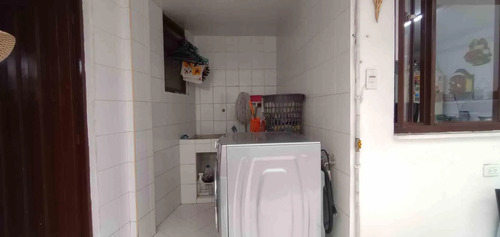 Casa en venta en Santa Barbara, Bogotá · foto 8 de 12