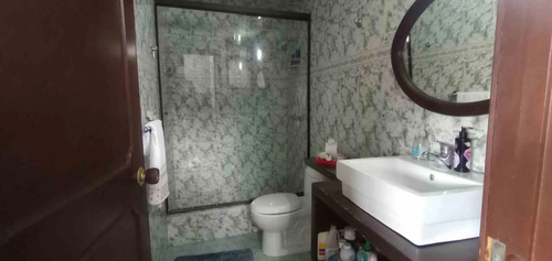 Casa en venta en Santa Barbara, Bogotá · foto 11 de 12