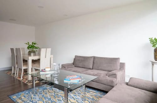 Apartamento de 3 alcobas en venta en Chico Norte, Bogotá, 227 m² · foto 6 de 12