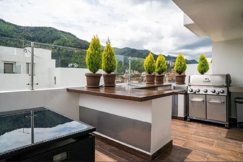 Apartamento de 3 alcobas en venta en Chico Norte, Bogotá, 227 m² · foto 11 de 12