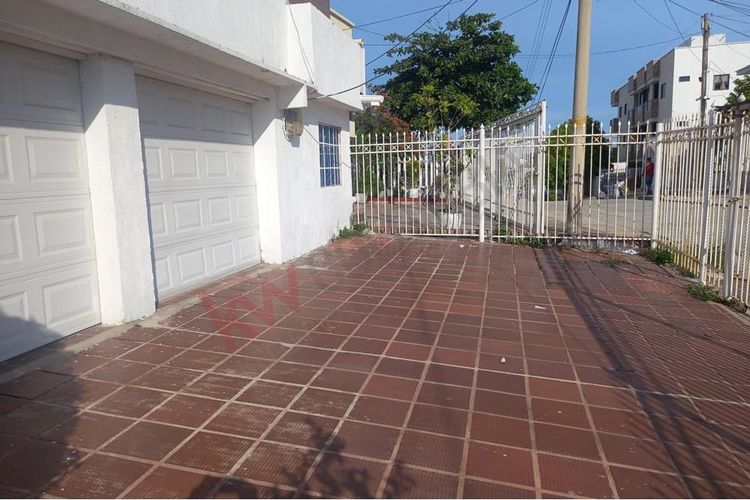 Casa de 4 alcobas en venta en Ciudad Jardin, Barranquilla, 199 m² · foto 23 de 24