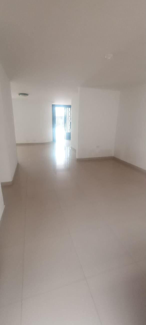 Casa en venta en Lagos De Cordoba, Bogotá · foto 7 de 21