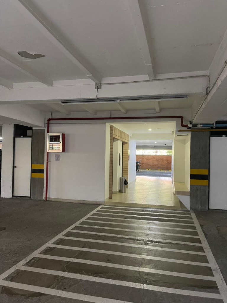 Apartamento en arriendo en El Poblado, Medellín · foto 4 de 24