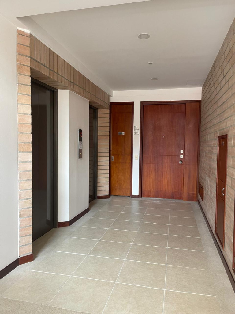 Apartamento en arriendo en El Poblado, Medellín · foto 13 de 24