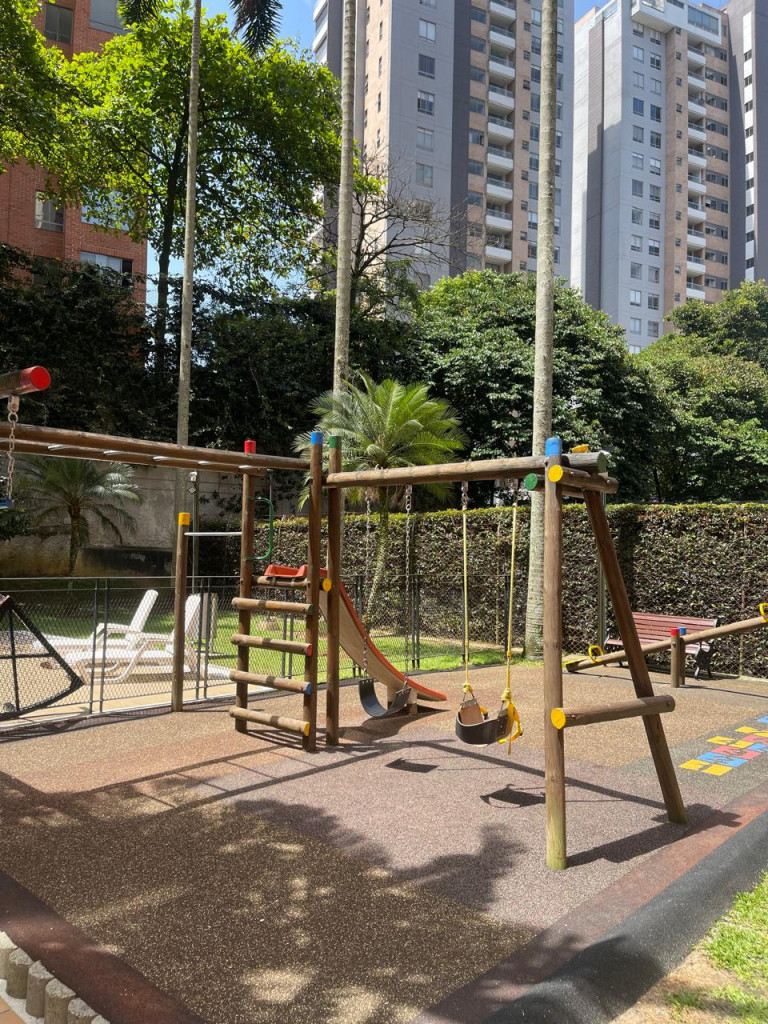 Apartamento en arriendo en El Poblado, Medellín · foto 14 de 24