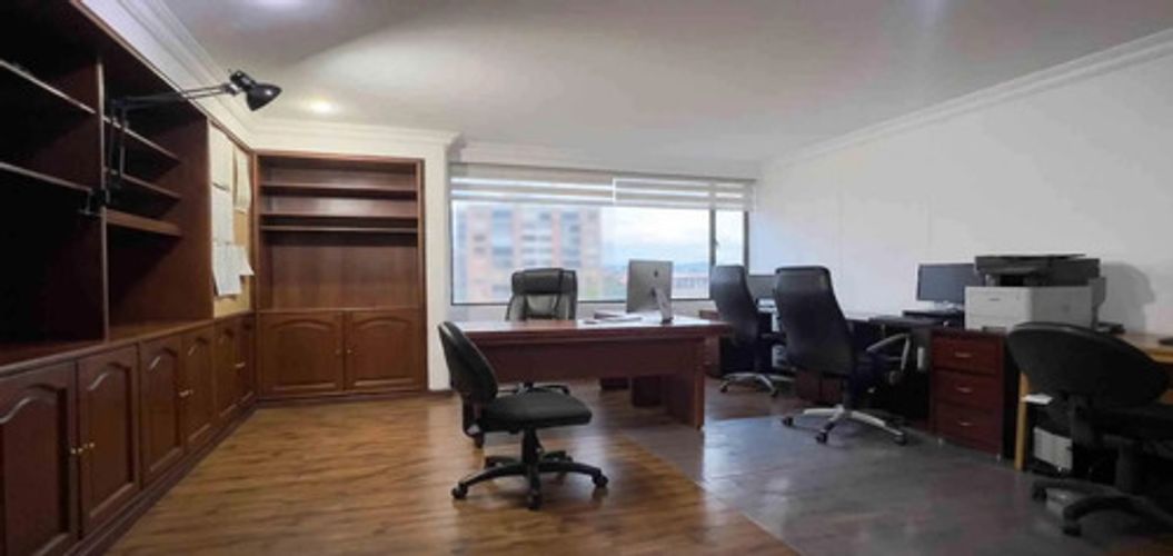Apartamento de 3 alcobas en venta en Santa Barbara, Bogotá, 361 m² · foto 8 de 12
