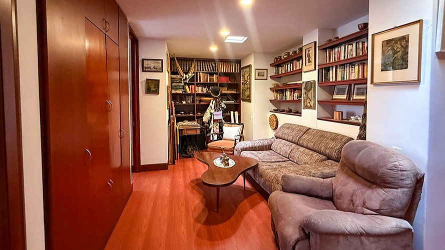 Apartamento de 3 alcobas en venta en Chico Norte, Bogotá, 180 m² · foto 12 de 20