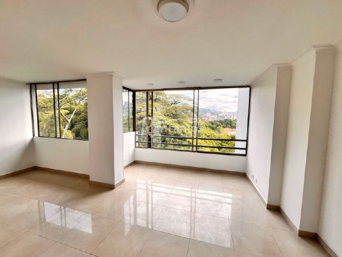 Apartamento de 2 alcobas en venta en La Frontera, Medellín, 75 m² · foto 4 de 24