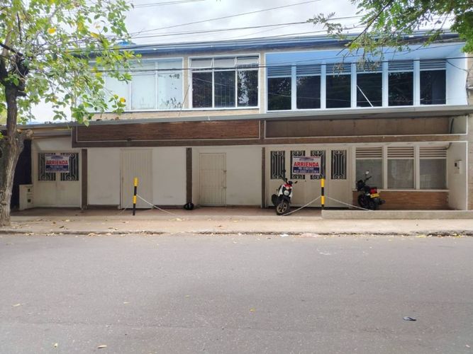 Casa de 8 alcobas en venta en Quirinal, Neiva, 344 m² · foto 2 de 6