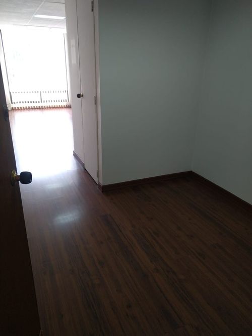 Oficina en arriendo en El Poblado, Medellín, 26 m² · foto 3 de 7