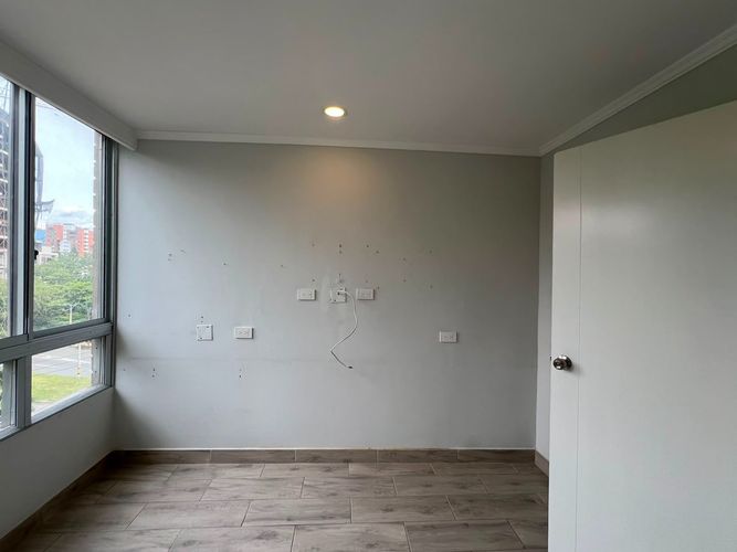Apartamento de 3 alcobas en arriendo en El Poblado, Medellín, 107 m² · foto 11 de 15
