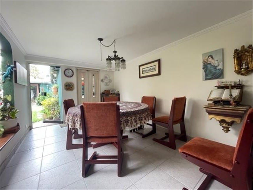 Casa en venta en Pontevedra, Bogotá · foto 8 de 21