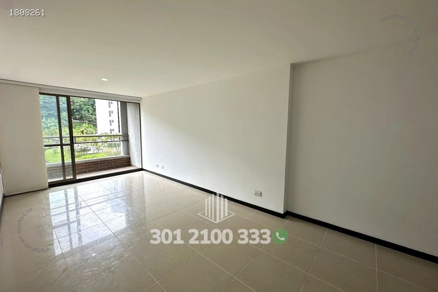 Apartamento en arriendo en Los Balsos, Medellín · foto 2 de 24