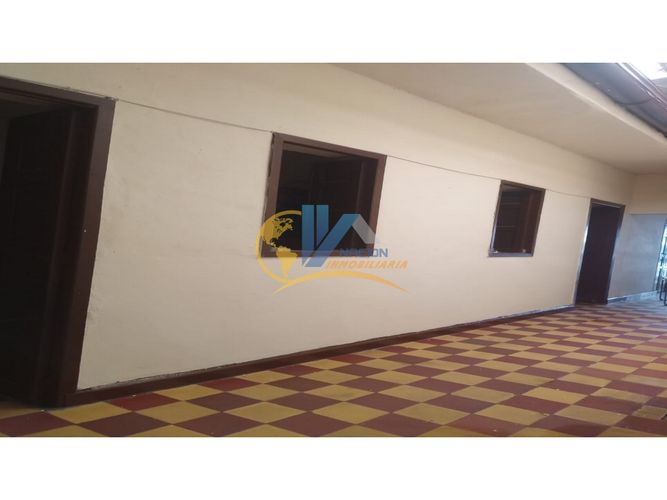Casa de 5 alcobas en venta en San Francisco, Bucaramanga, 180 m² · foto 5 de 7