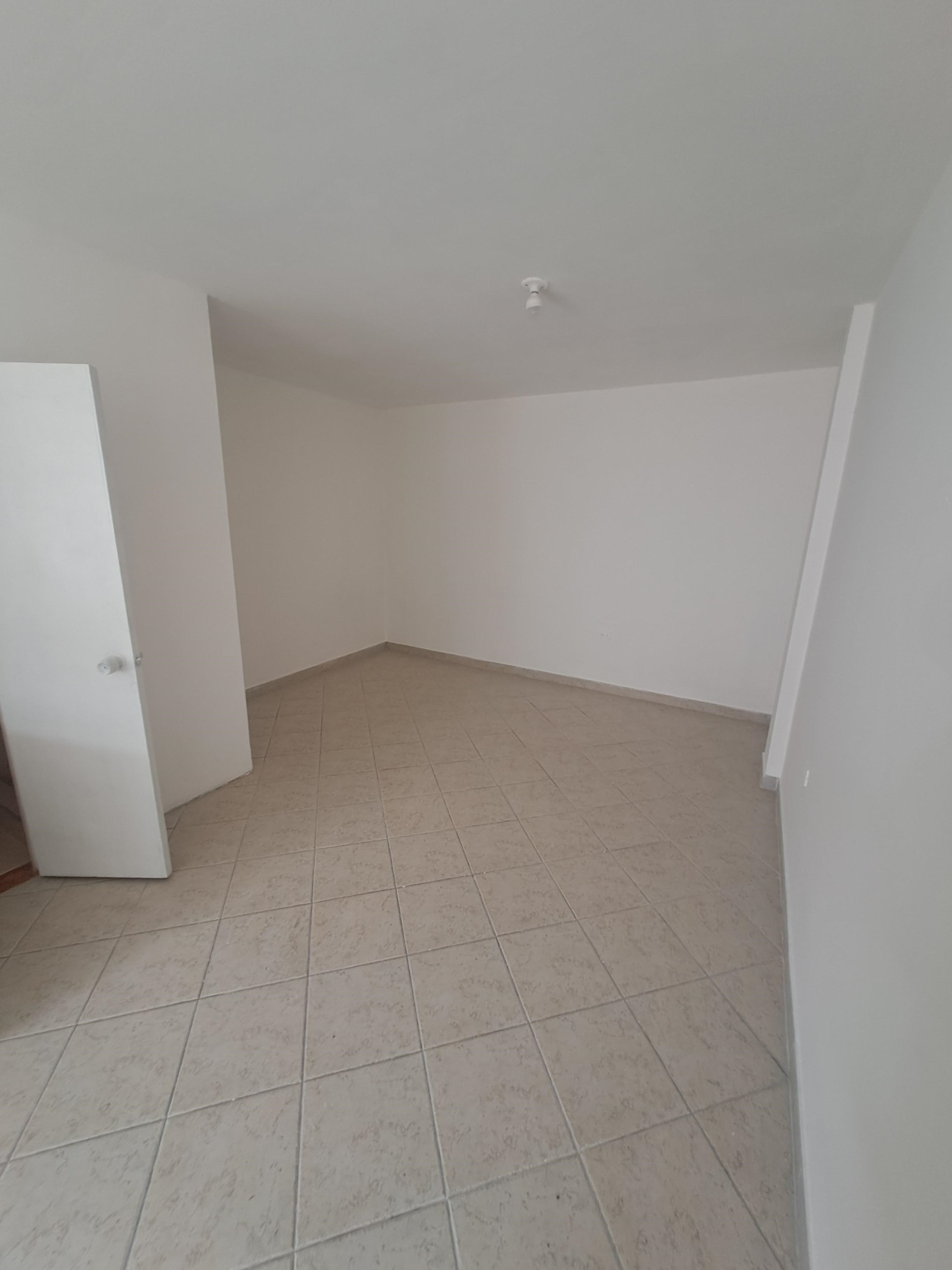 Casa en venta en Engativá, Bogotá · foto 3 de 18