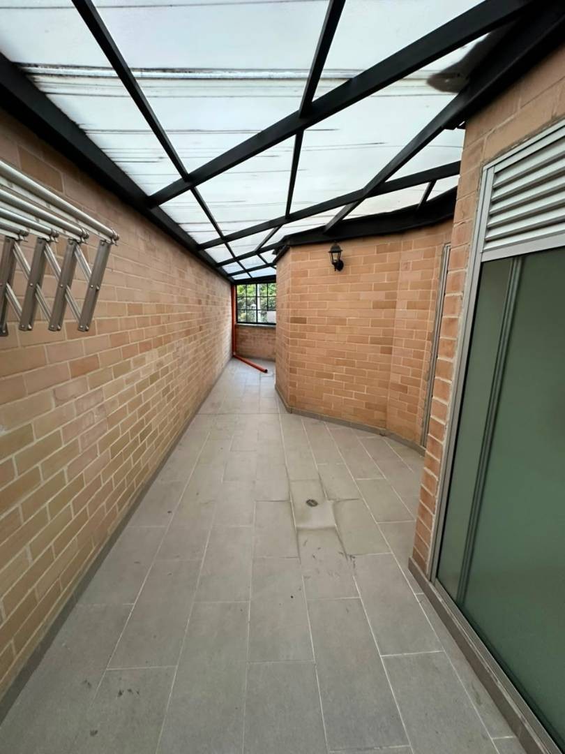 Apartamento en venta en El Carmelo Ii, Sabaneta · foto 13 de 23