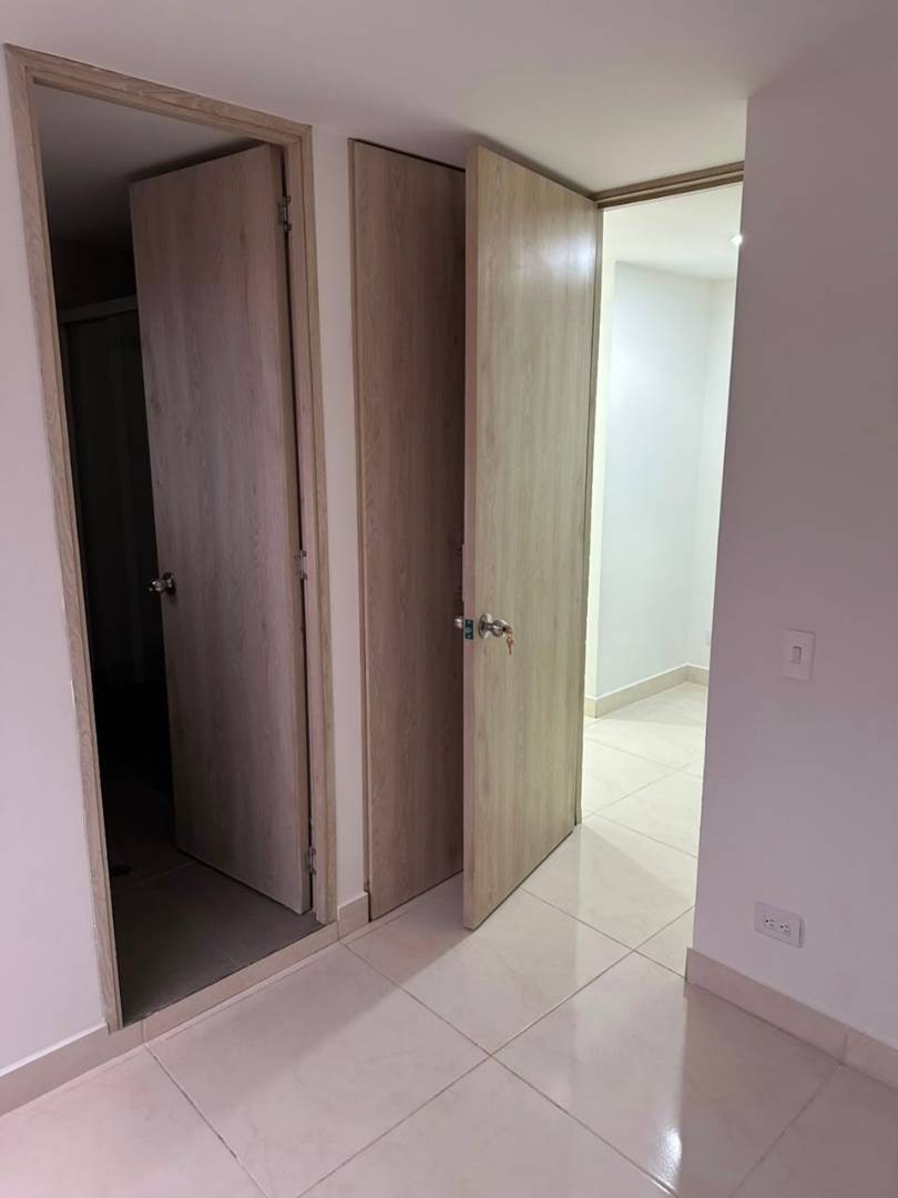 Apartamento en venta en El Carmelo Ii, Sabaneta · foto 16 de 23