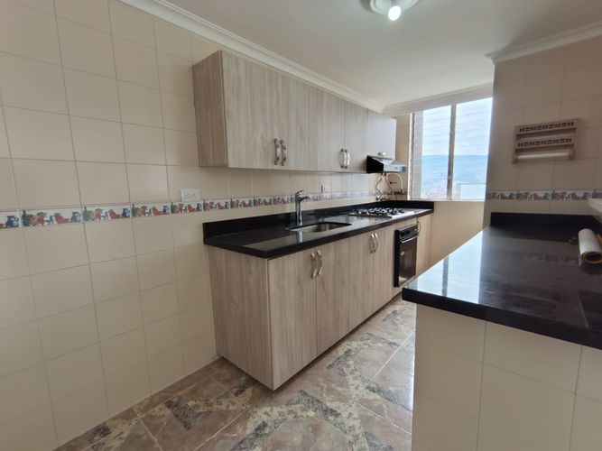 Apartamento de 3 alcobas en arriendo en Belén, Medellín, 85 m² · foto 3 de 20
