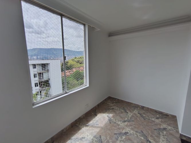 Apartamento de 3 alcobas en arriendo en Belén, Medellín, 85 m² · foto 11 de 20