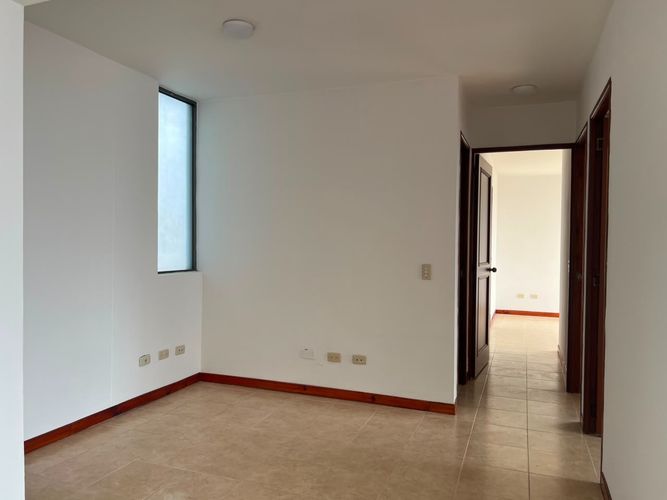 Apartamento de 3 alcobas en arriendo en Los Balsos, Medellín, 84 m² · foto 5 de 13