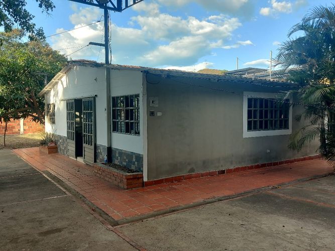Casa de 4 alcobas en arriendo en La Cordialidad, Los Patios, 100 m² · foto 2 de 24
