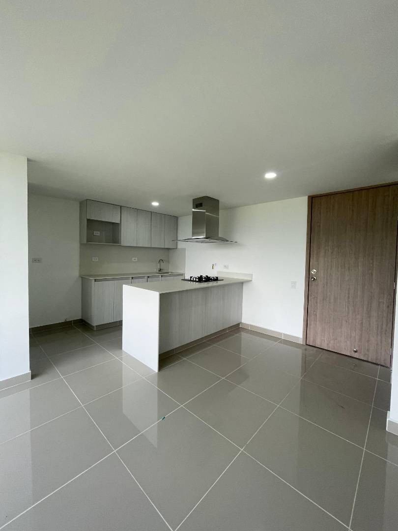 Apartamento en venta en La Ferreria, La Estrella · foto 6 de 24