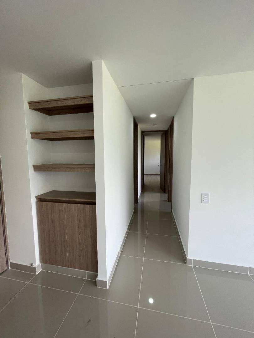 Apartamento en venta en La Ferreria, La Estrella · foto 9 de 24