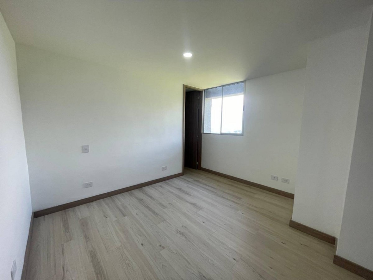 Apartamento en venta en La Ferreria, La Estrella · foto 18 de 24