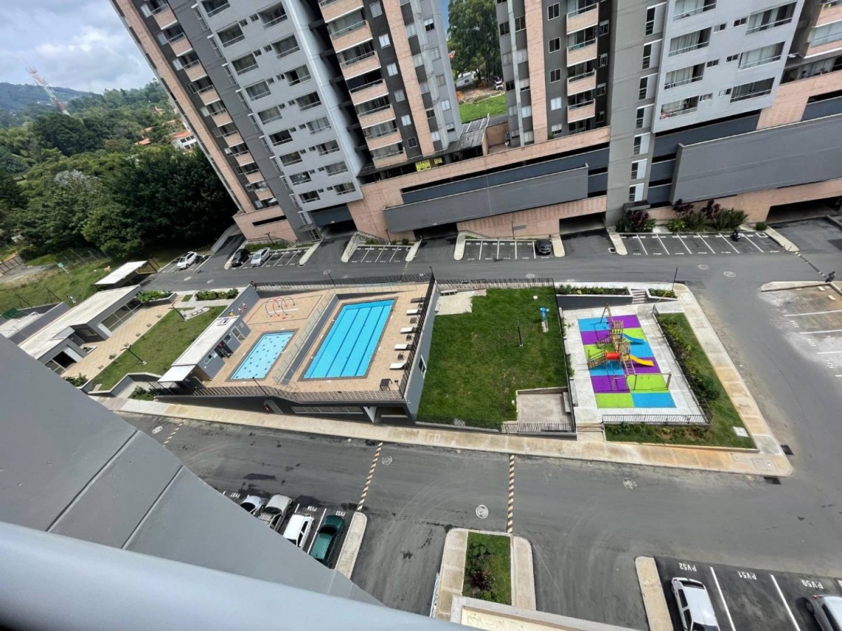 Apartamento en venta en La Ferreria, La Estrella · foto 22 de 24
