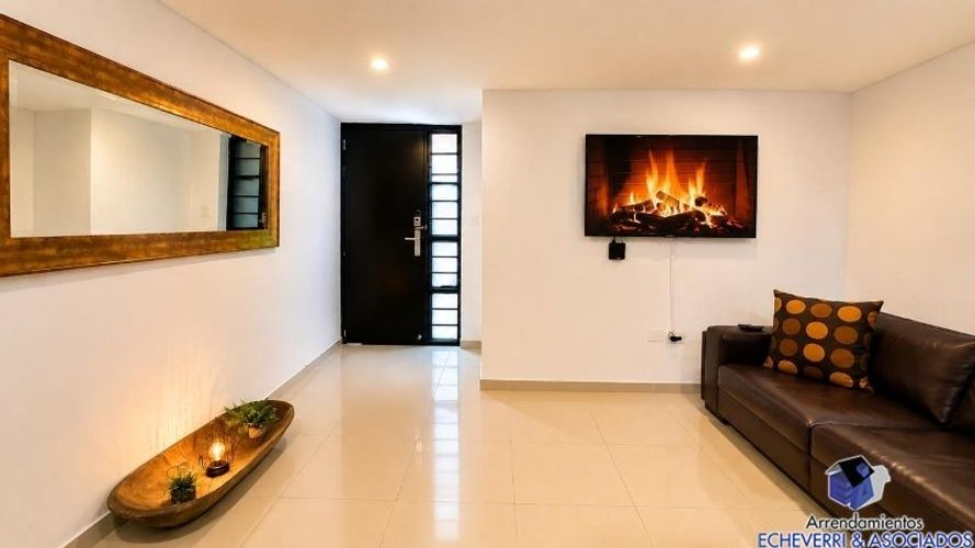 Casa de 4 alcobas en arriendo en El Tesoro, Medellín, 280 m² · foto 7 de 22