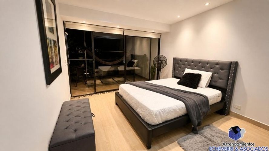 Casa de 4 alcobas en arriendo en El Tesoro, Medellín, 280 m² · foto 14 de 22