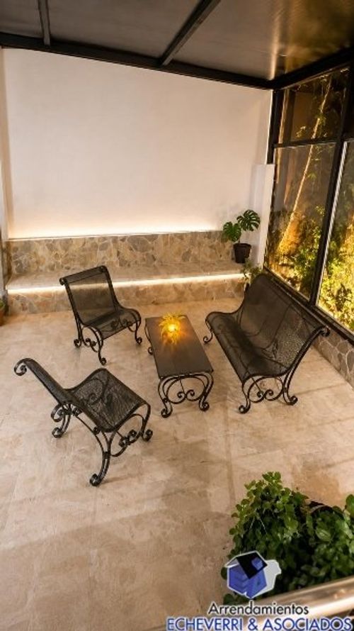 Casa de 4 alcobas en arriendo en El Tesoro, Medellín, 280 m² · foto 16 de 22