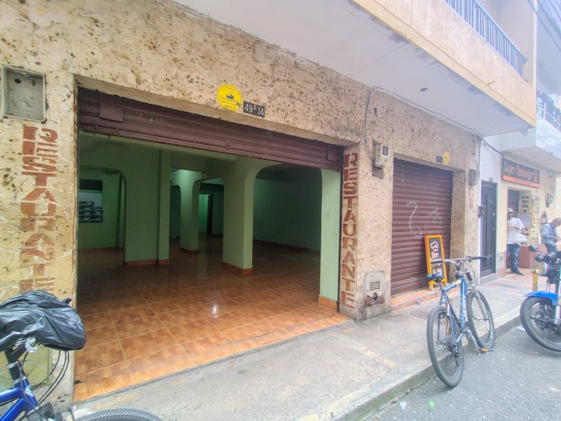 Commercial Space in Los naranjos (100 m²) for Sale