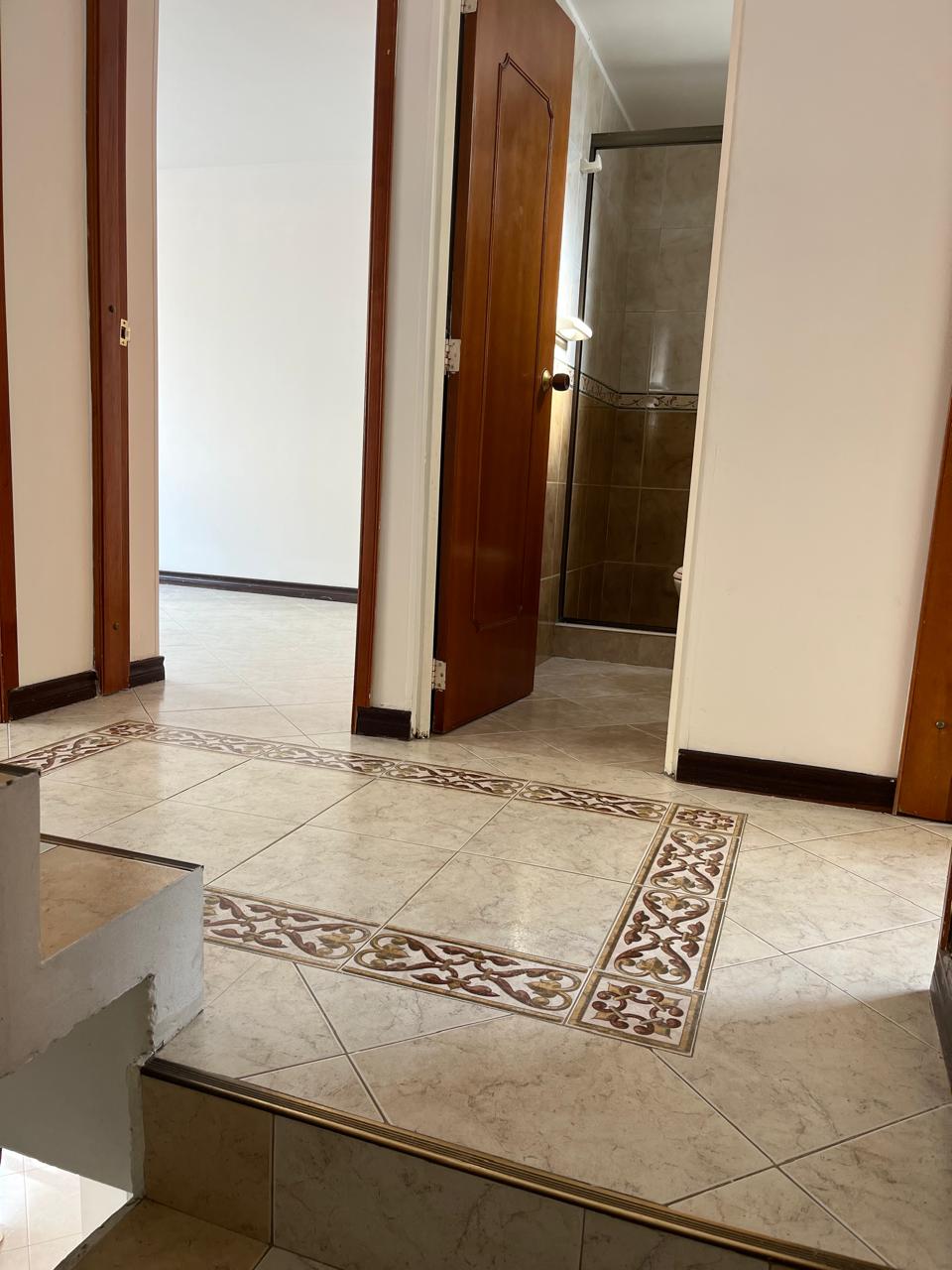 Casa en venta en Portales Del Norte, Bogotá · foto 8 de 14