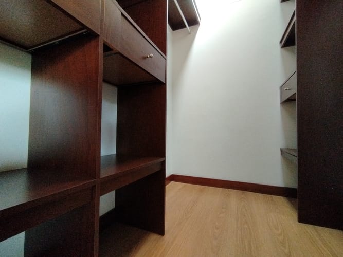 Casa de 3 alcobas en arriendo en Loma El Atravesado, Envigado, 210 m² · foto 17 de 20