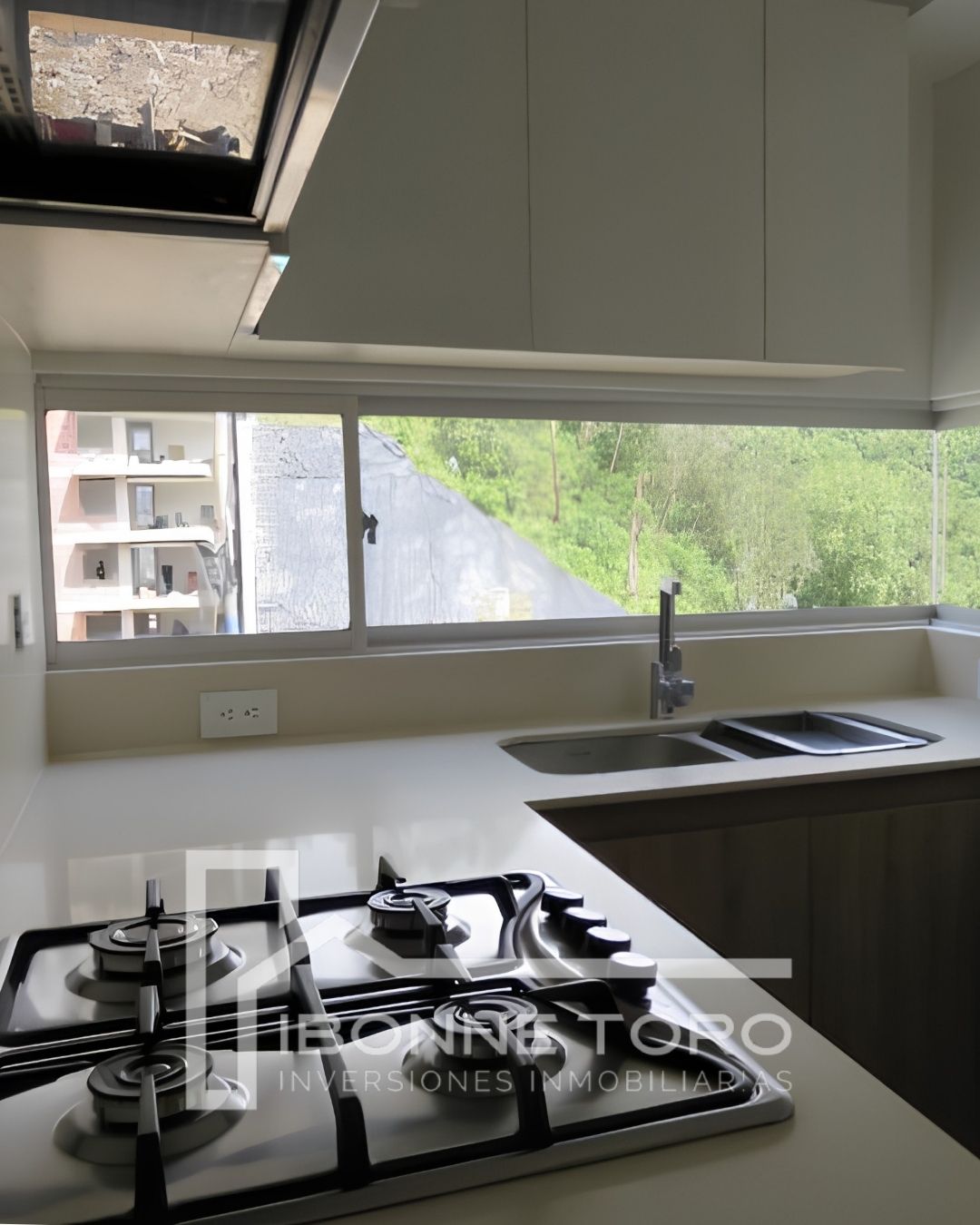 Apartamento en venta en Avenida Alberto Mendoza, Manizales · foto 5 de 18