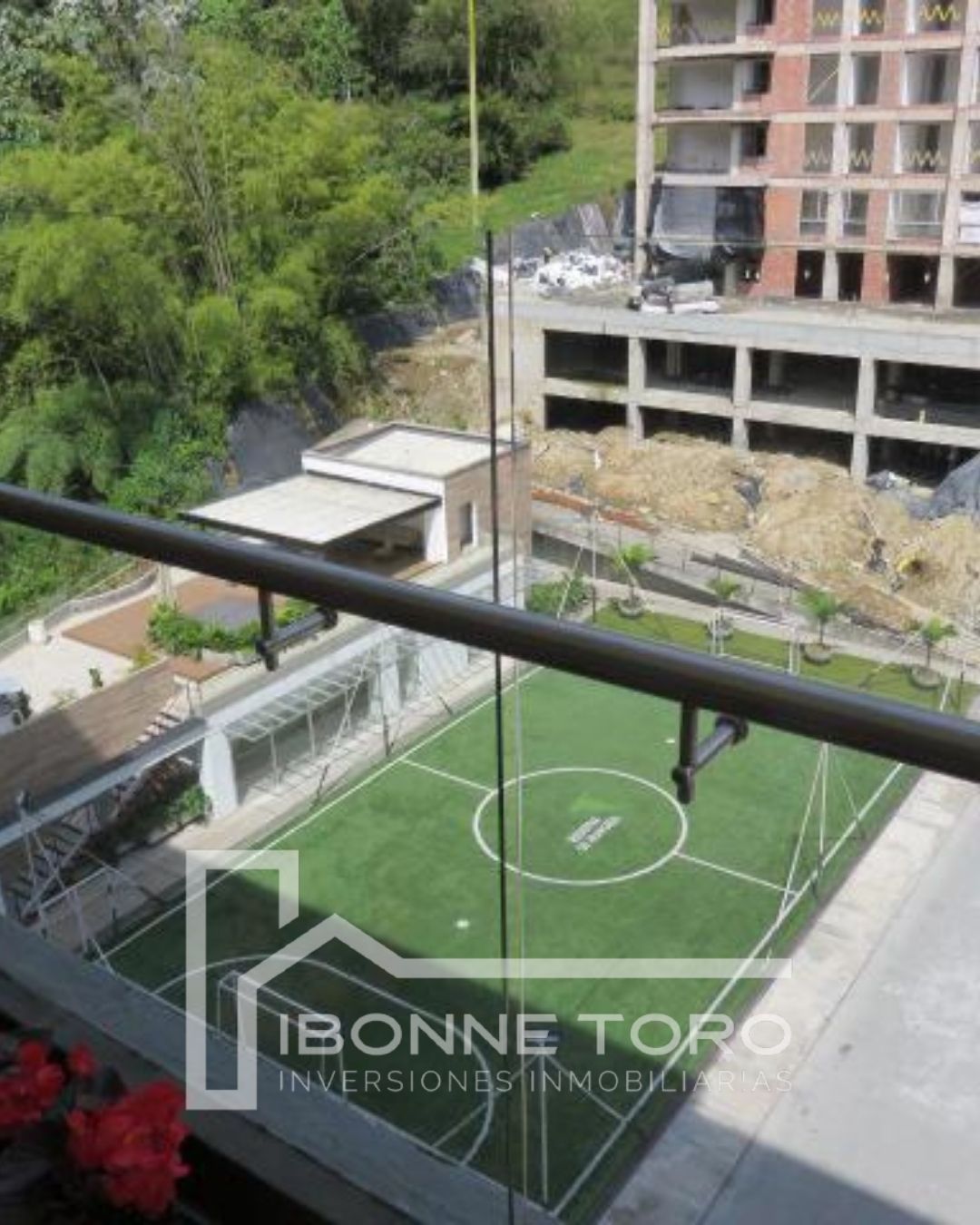 Apartamento en venta en Avenida Alberto Mendoza, Manizales · foto 17 de 18
