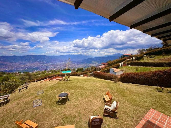 Casa de 3 alcobas en venta en El Yolombo, Medellín · foto 8 de 24