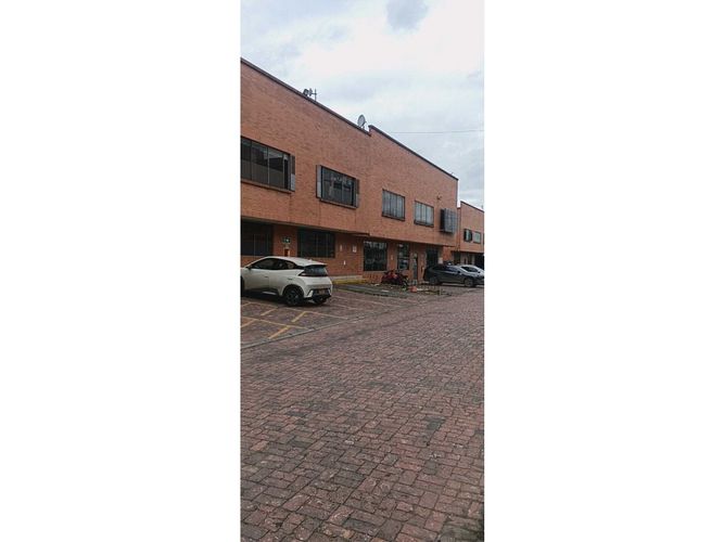 Bodega en arriendo en Siberia, Cota, 1300 m² · foto 16 de 24