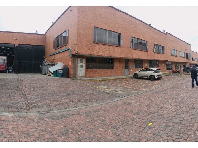 Bodega en arriendo en Siberia, Cota, 1300 m² · foto 17 de 24