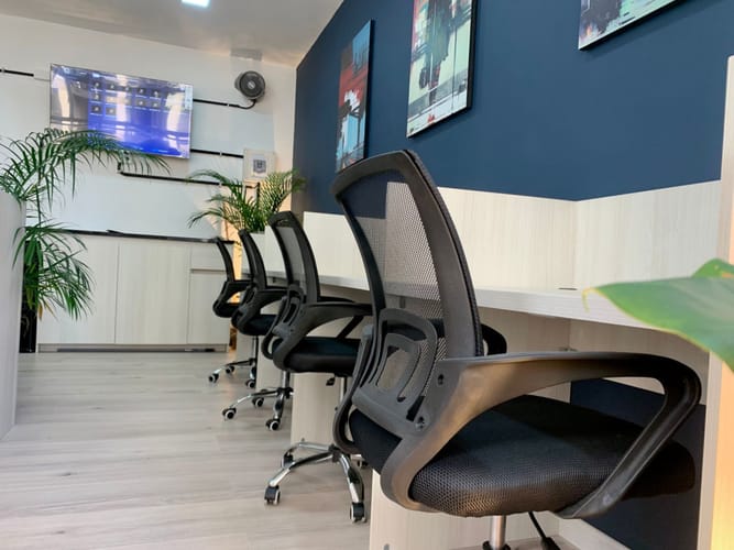 Oficina en arriendo en La Candelaria, Medellín, 31 m² · foto 2 de 12
