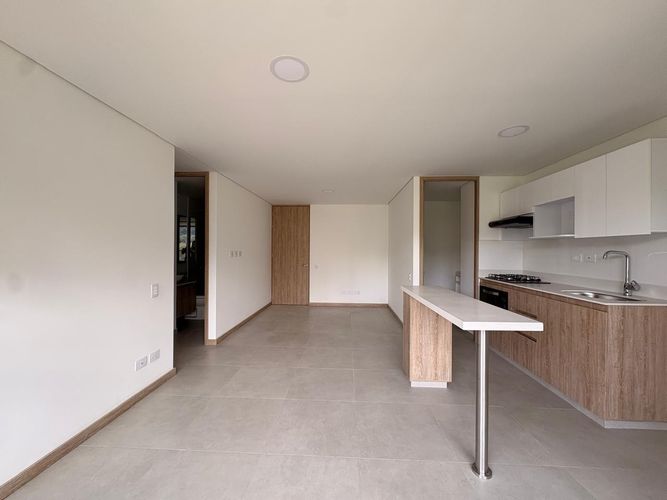 Apartamento de 3 alcobas en arriendo en San Cristobal, Sabaneta, 78 m² · foto 6 de 15