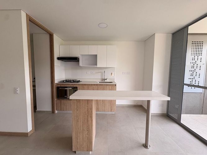 Apartamento de 3 alcobas en arriendo en San Cristobal, Sabaneta, 78 m² · foto 3 de 15