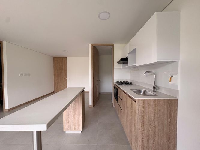Apartamento de 3 alcobas en arriendo en San Cristobal, Sabaneta, 78 m² · foto 4 de 15