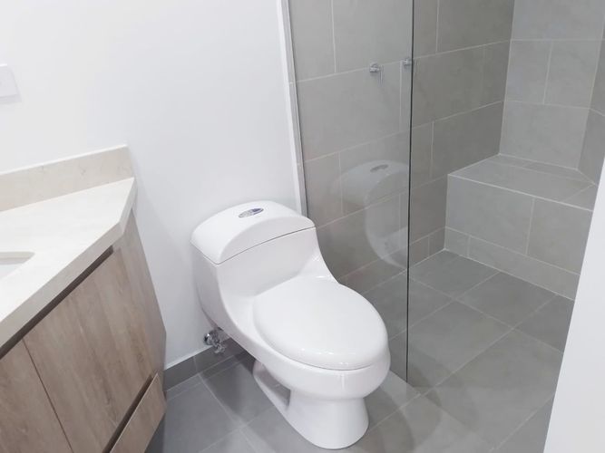 Apartamento de 2 alcobas en arriendo en Laureles, Medellín, 100 m² · foto 15 de 17