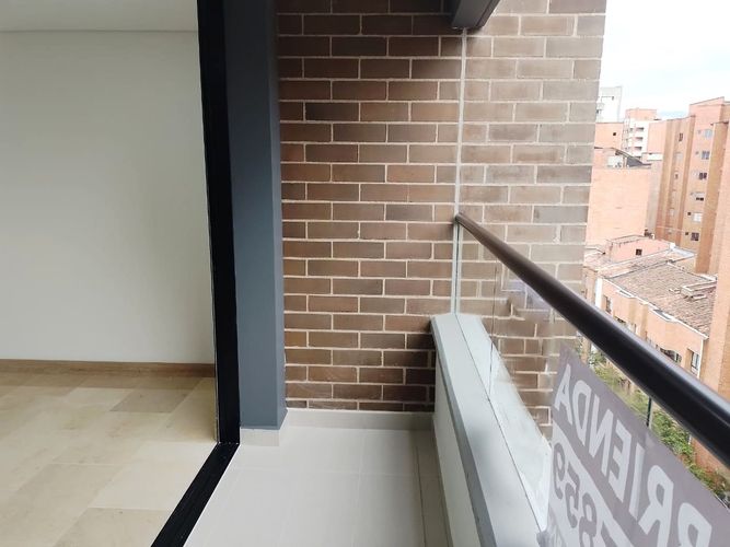 Apartamento de 2 alcobas en arriendo en Laureles, Medellín, 100 m² · foto 16 de 17