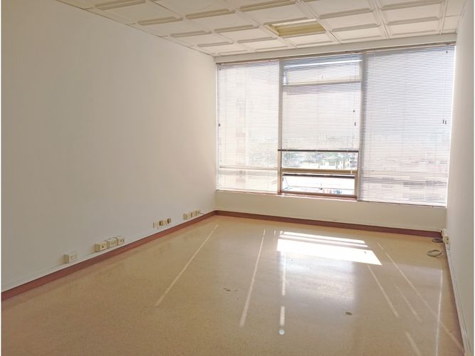 Oficina en arriendo en Sector Plaza De Bolivar, Pereira, 25 m² · foto 4 de 8